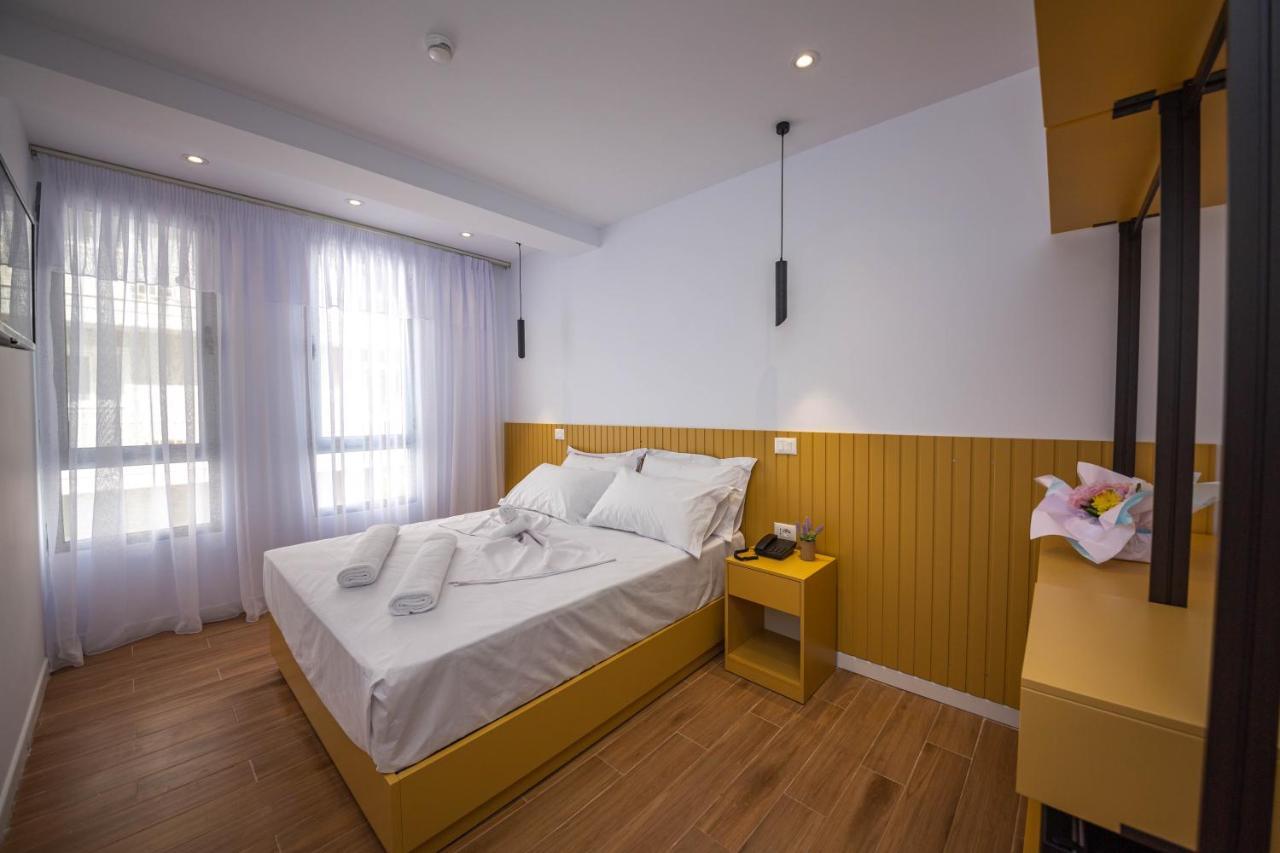 Hesperus Hotel Vlore Exterior photo