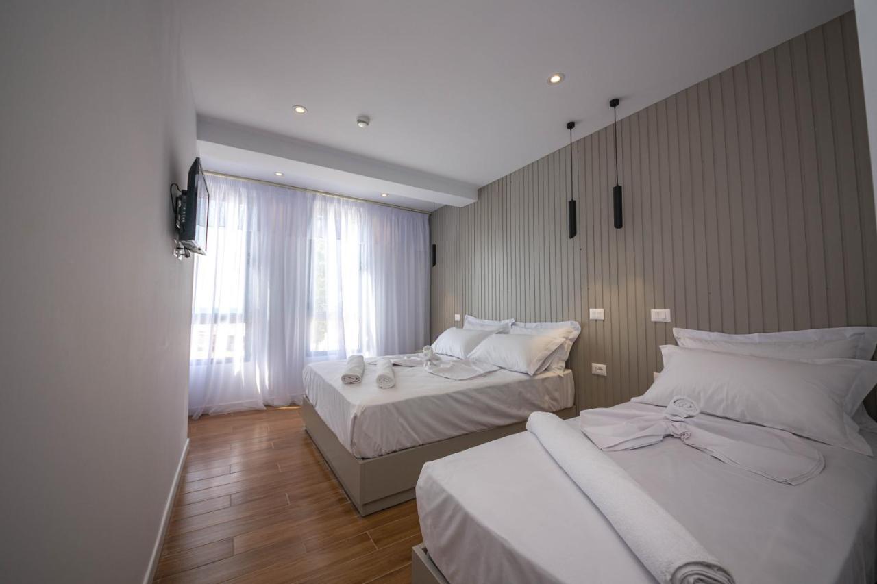 Hesperus Hotel Vlore Exterior photo
