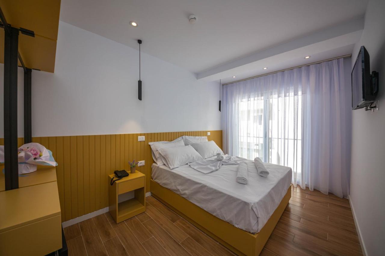 Hesperus Hotel Vlore Exterior photo